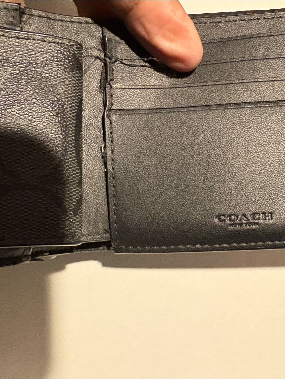 Coach Black Leather Men’s Bifold Card Holder
